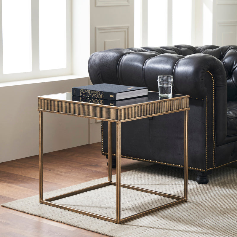NOTUS END TABLE