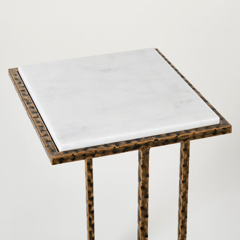 NIKA ACCENT TABLE