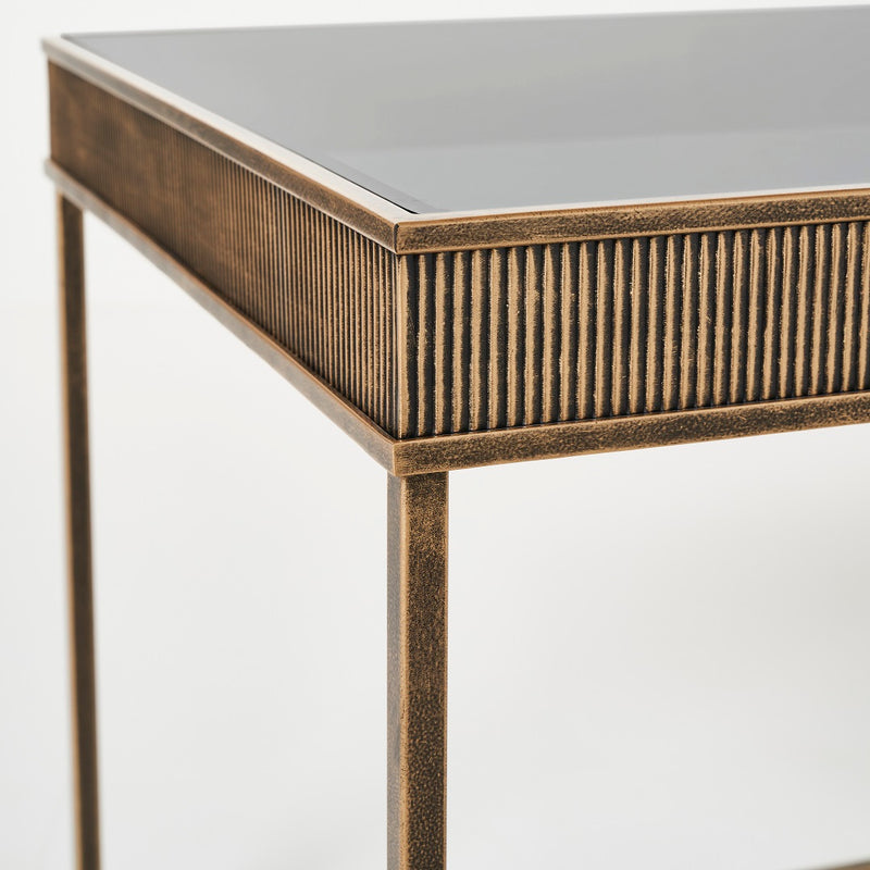 NOTUS END TABLE