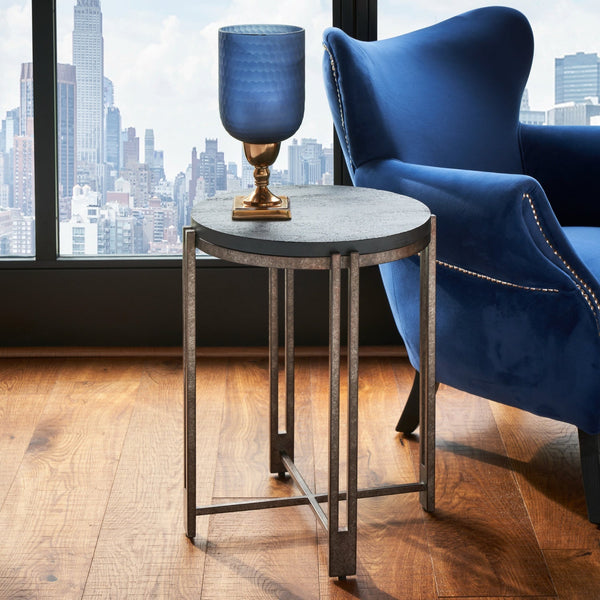 THYRA END TABLE