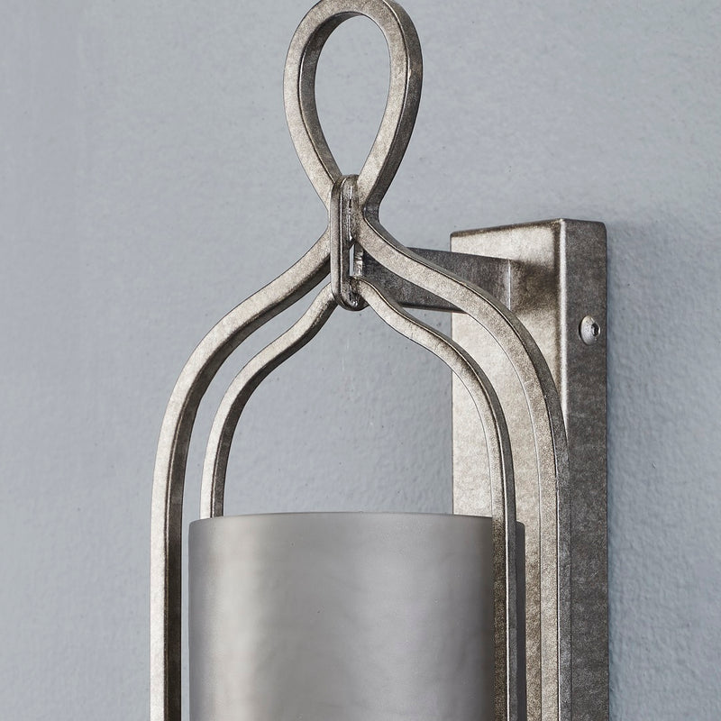 CORA WALL LIGHT SILVER