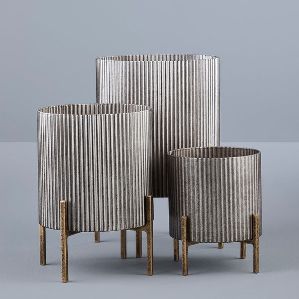 EREBUS TABLE PLANTERS- SET OF 3 SILVER
