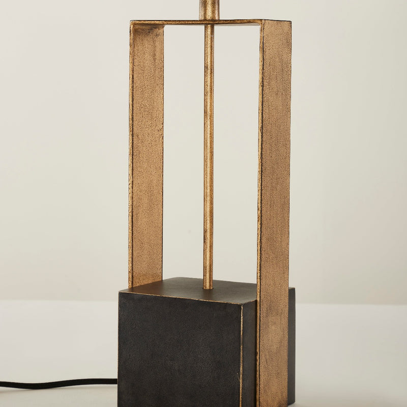 PERCH TABLE LAMP CHAMPAGNE