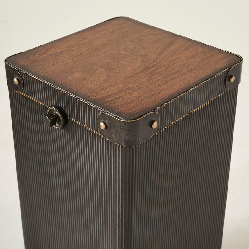 KANTO ACCENT TABLE OAKWOOD